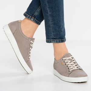 Ecco Warm Grey Leather Soft 7 Sneaker